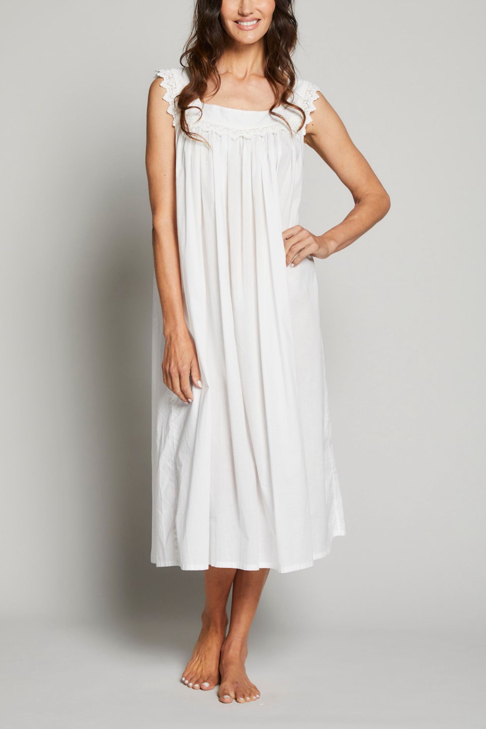Pre-Sale / Lace Square Neck Nightgown M / White