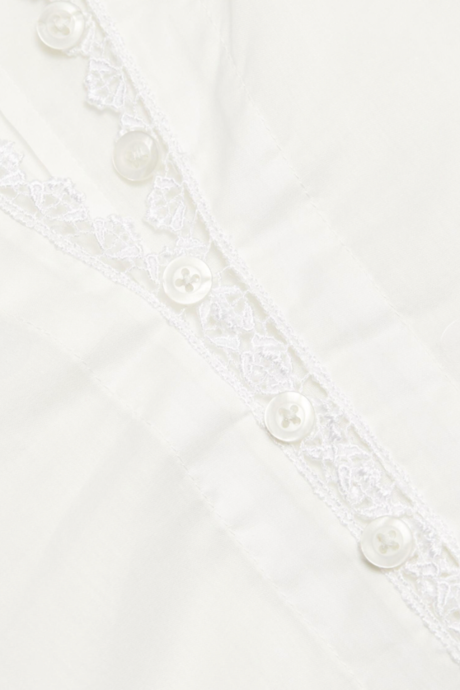 Valentina Kaftan - White